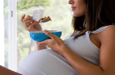 A mother's high cholesterol before pregNancy can be passed on to her children
